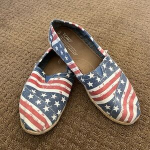 Toms 🇺🇸 Slip Ons